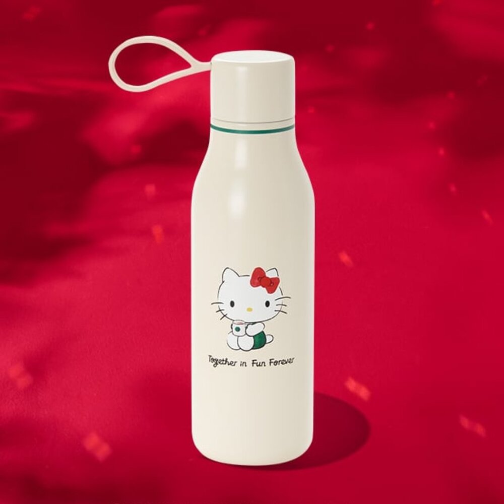 NEW Starbucks X HELLO KITTY 20oz Water Bottle